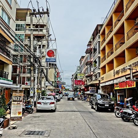 Lek Jomtien Hotel Exterior foto