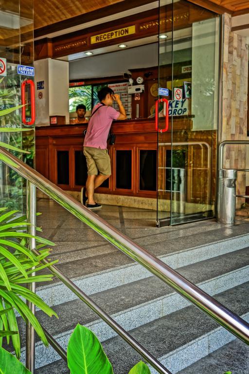 Lek Jomtien Hotel Exterior foto