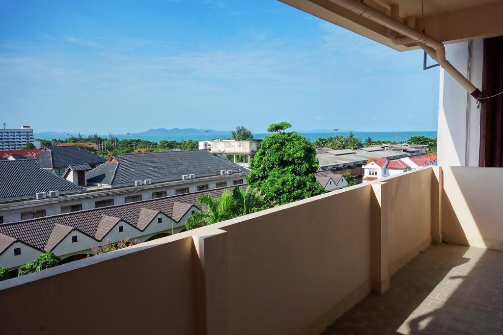 Lek Jomtien Hotel Habitación foto